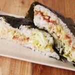 ちょっとずつ話題になっている「おにぎらず」をおかわりJAPANらしく作ってみました。