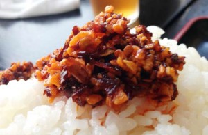 【元祖食べるラー油!?】東京人形町のアジアン料理屋"采心（さいしん）"の「食べるラー油」