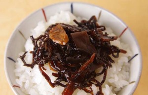 【ご飯のお供として以外の食べ方が思いつかない】東京葛飾区柴又 お漬物”丸仁”の「たけのこ入り ラー油きくらげ」