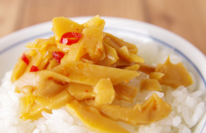 【徳島のお土産で頂いたのですが、要は”メンマ”ですね！】徳島県阿波産の「ぴり辛はちく」