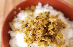 【秋田名物のいぶりがっこの生ふりかけ】ゆめ企画　須藤健太郎商店の「まんまけぇ」