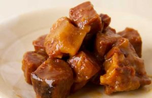 【150年続く焼津の老舗水産卸】静岡県　カネ万近藤商店の「マグロの味噌煮込み」