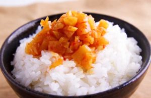 【京都の漬物屋が作った食べるラー油】　"あっさり漬"の「一菜の素」
