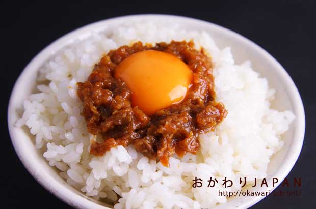 ごはんにのせるとん汁