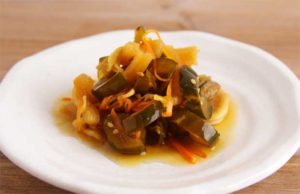 ＜千葉県館山の渚の駅で購入＞千葉県そてつ農園の「地元野菜のはりはり漬け」