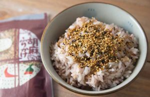 【黒七味が香る】京都おちゃのこさいさいの「京の胡麻ふりかけ（黒七味）」